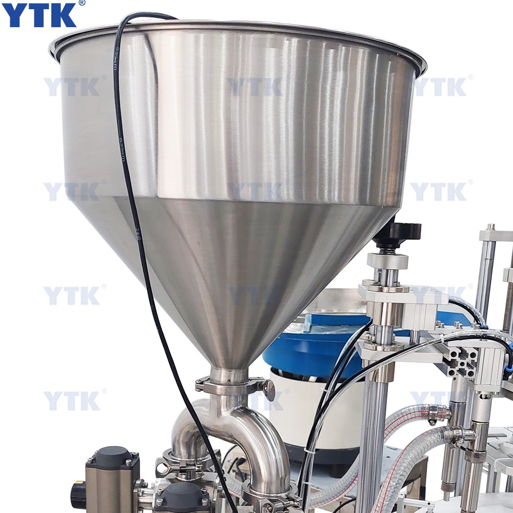 Three-In-One Liquid Filling Machine-08.jpg